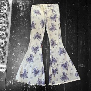 Free people flare floral print jeans size 26 stretch